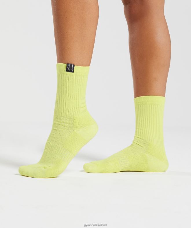 Unisex Whitney Tab Crew Socks 1pk 8004D1090 Gymshark Sea Kelp Green