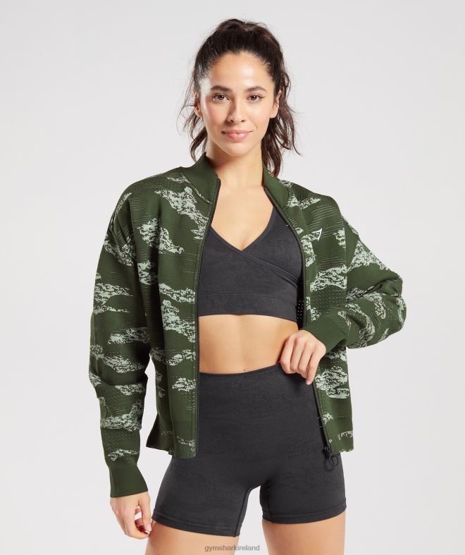 Women Adapt Camo Seamless Track Jacket 8004D371 Gymshark Moss Olive/Aloe Green
