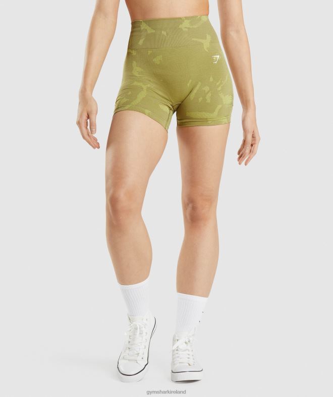 Women Adapt Camo Seamless Shorts 8004D78 Gymshark Savanna | Griffin Green